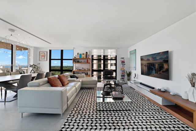 2 of 38 - 1121 Crandon Blvd F702, Key Biscayne, FL