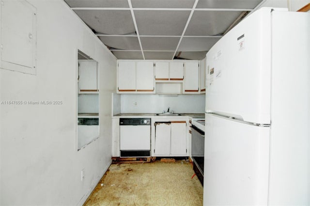 5 of 23 - 13499 Biscayne Blvd 407, North Miami, FL