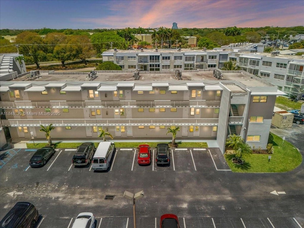 2200 Park Ln 306, Hollywood