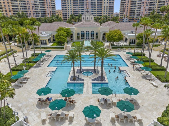 1 of 40 - 703 Crandon Blvd Ph-3, Key Biscayne, FL