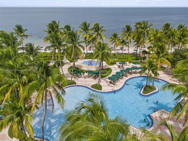 4 of 40 - 703 Crandon Blvd Ph-3, Key Biscayne, FL