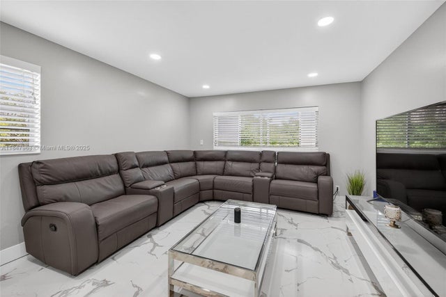 3 of 21 - 4164 Nw 90th Ave 201, Coral Springs, FL