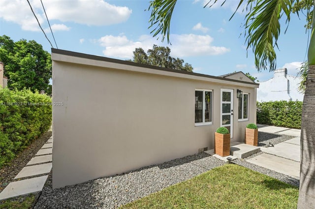 3 of 33 - 1361 Nw 55th St, Miami, FL