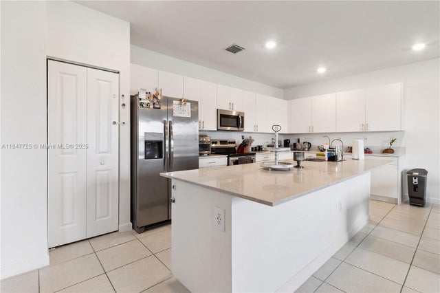 5 of 31 - 16733 Sw 292nd Ter, Homestead, FL