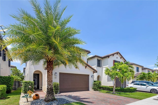 2 of 48 - 3345 W 95th Ter, Hialeah, FL