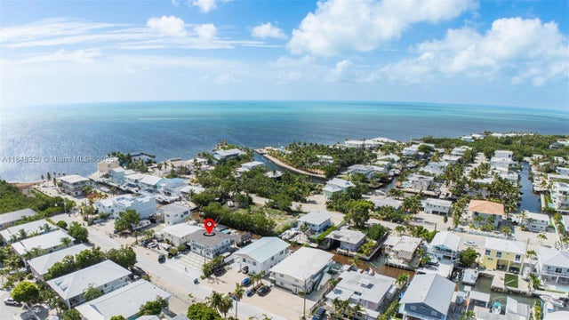 1 of 19 - 71 Coral Dr, Key Largo, FL