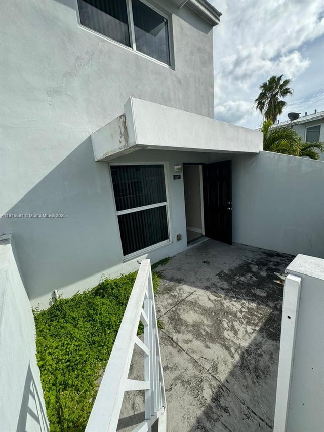 3 of 26 - 483 Nw 19th St 362, Miami, FL