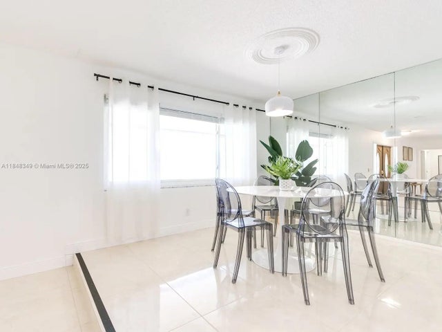 5 of 26 - 4800 Polk St, Hollywood, FL