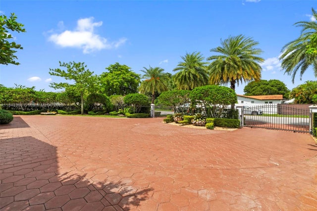 2 of 100 - 185 Sw 130th Ave, Miami, FL