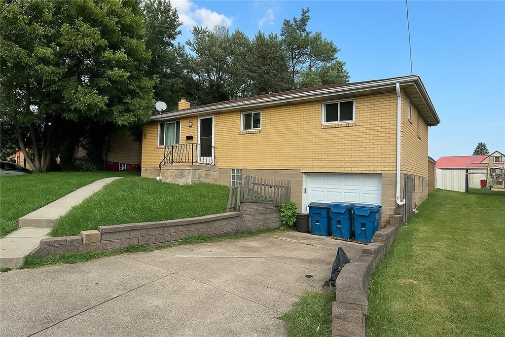 2724 Race Street, Penn Hills