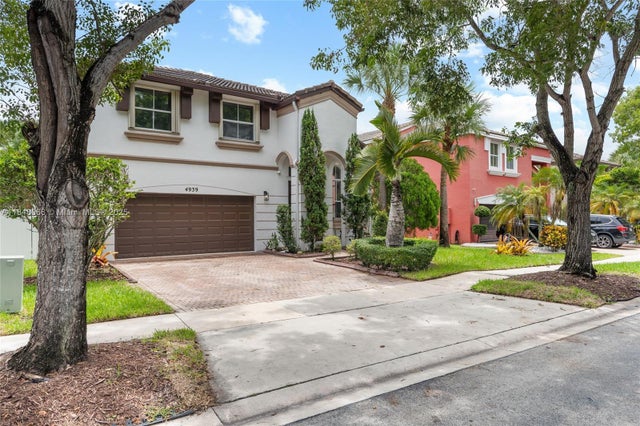 2 of 51 - 4939 Sw 164th Ave, Miramar, FL