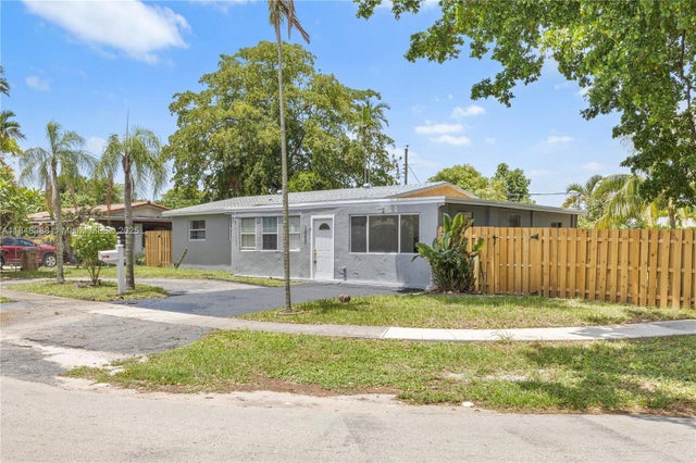 3 of 29 - 3851 Nw 3rd Terrace, Deerfield Beach, FL