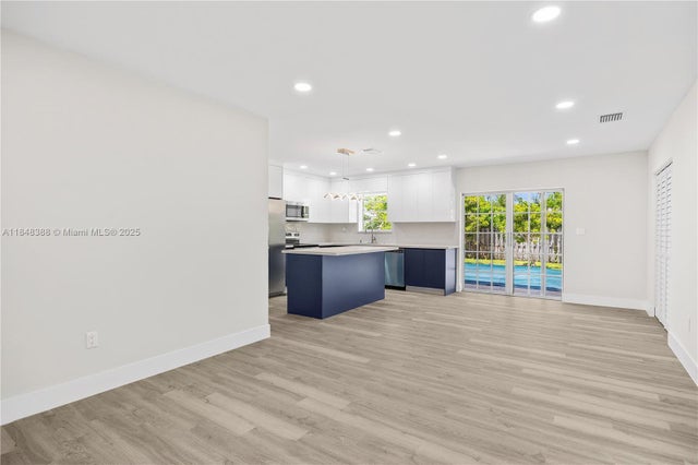 4 of 29 - 3851 Nw 3rd Terrace, Deerfield Beach, FL