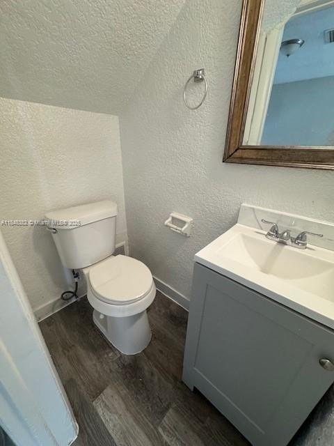 5 of 14 - 952 Nw 24th Ave, Fort Lauderdale, FL