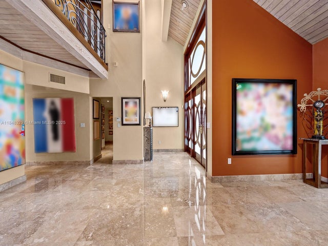 2 of 19 - 20251 W Oak Haven Cir, Miami, FL