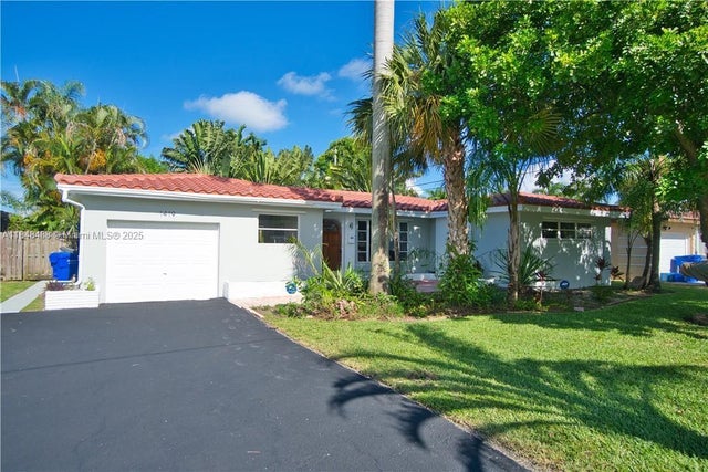 1 of 18 - 1419 N 16th Ct, Hollywood, FL