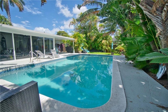 2 of 18 - 1419 N 16th Ct, Hollywood, FL