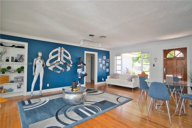 3 of 18 - 1419 N 16th Ct, Hollywood, FL
