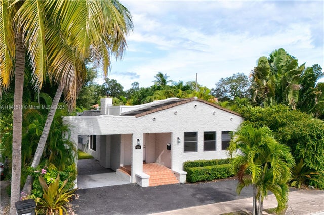 3 of 33 - 2217 Red Rd, Coral Gables, FL