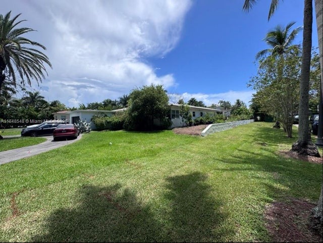 1 of 4 - 201 Golden Beach Dr, Golden Beach, FL