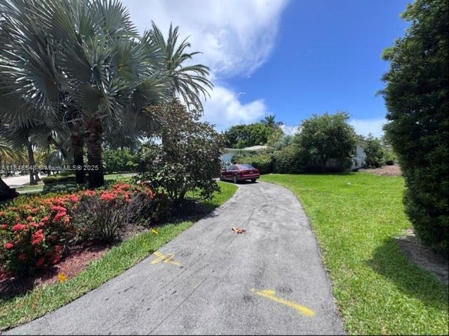 3 of 4 - 201 Golden Beach Dr, Golden Beach, FL