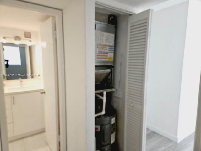 4 of 20 - 4550 Nw 9th St 709e, Miami, FL