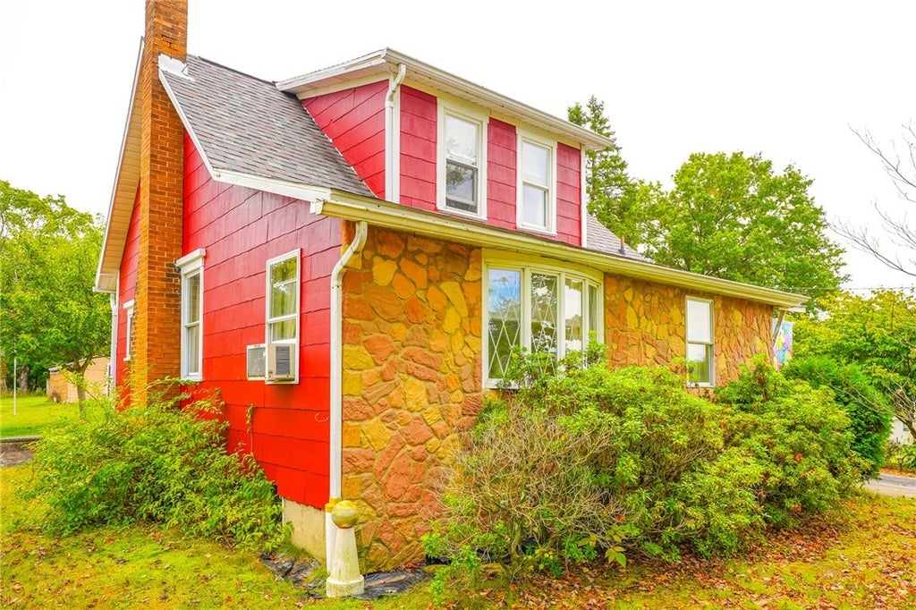 208 Center Street, Daugherty