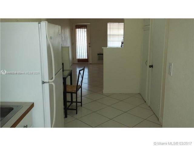 5 of 9 - 330 74th St 13, Miami Beach, FL