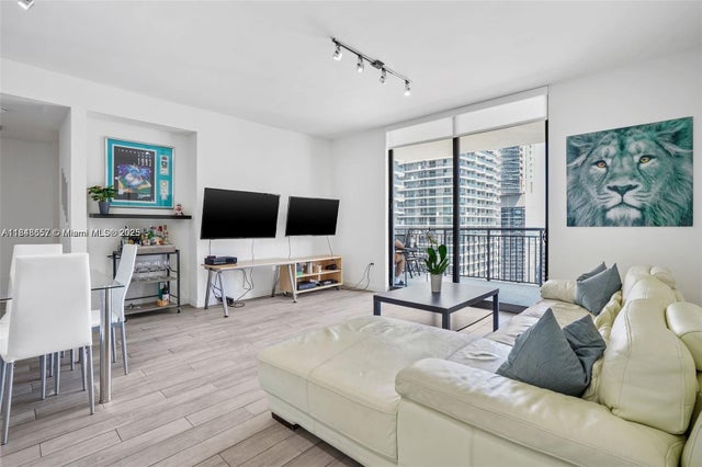 3 of 60 - 999 Sw 1st Ave 2717, Miami, FL