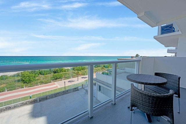 5 of 35 - 5601 Collins Ave 511, Miami Beach, FL
