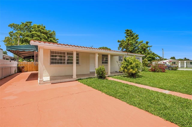 4 of 34 - 3400 W 13th Ave, Hialeah, FL