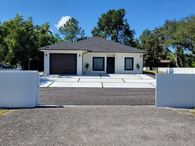 1 of 50 - 242 N Pine Cone, Clewiston, FL