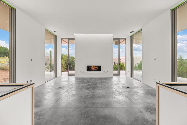 19 Camino Barranca, Santa Fe