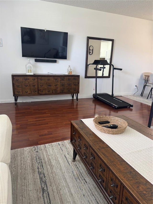 4 of 23 - 9061 Sunrise Lakes Blvd 206, Sunrise, FL