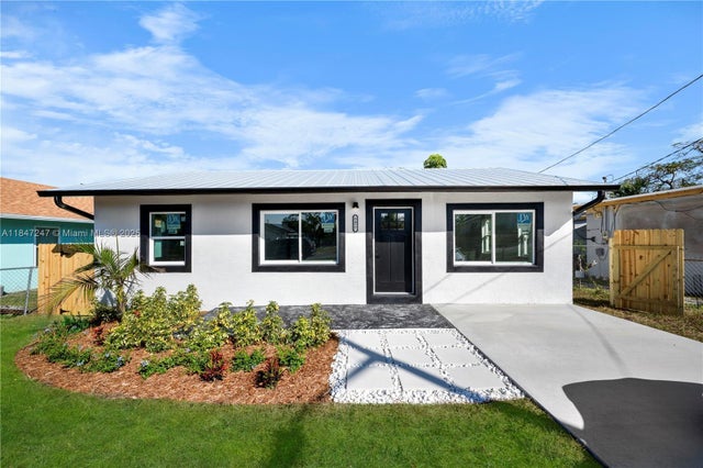 1 of 17 - 8477 Se Begonia Way, Hobe Sound, FL
