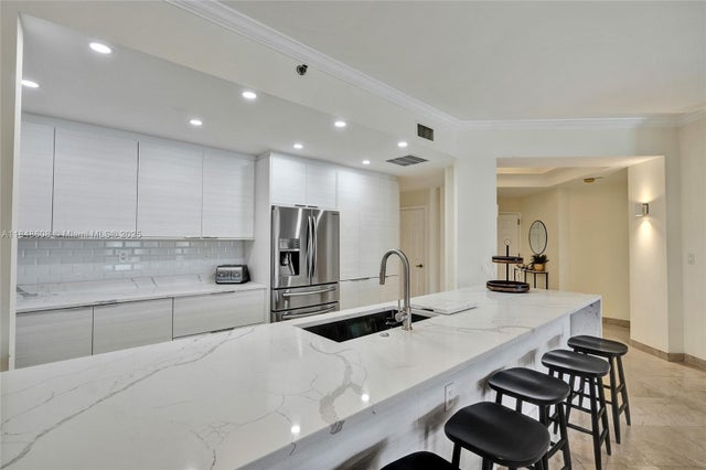 2 of 46 - 3700 Island Blvd C206, Aventura, FL