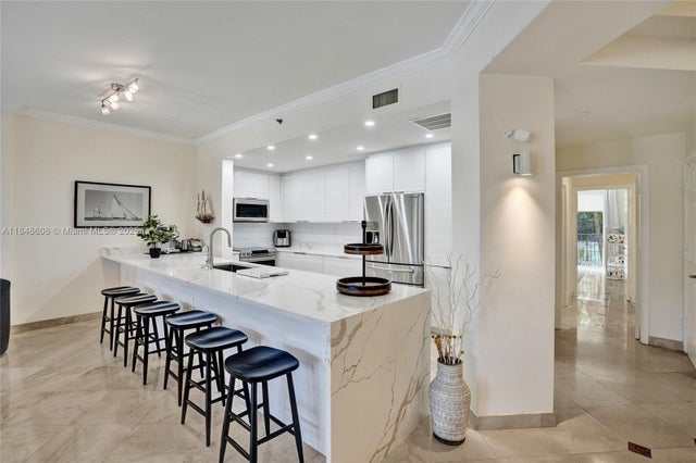 3 of 46 - 3700 Island Blvd C206, Aventura, FL