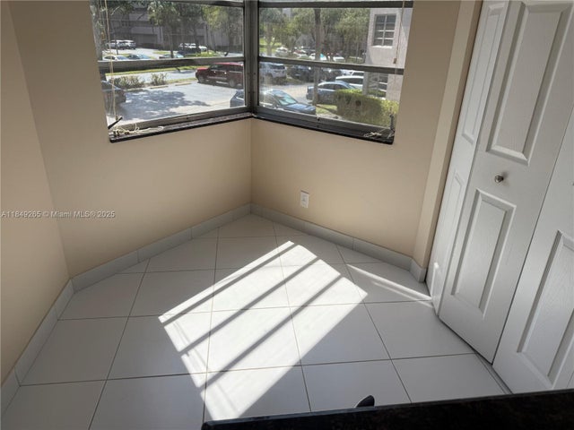 5 of 27 - 1920 Sabal Palm Dr 201, Davie, FL