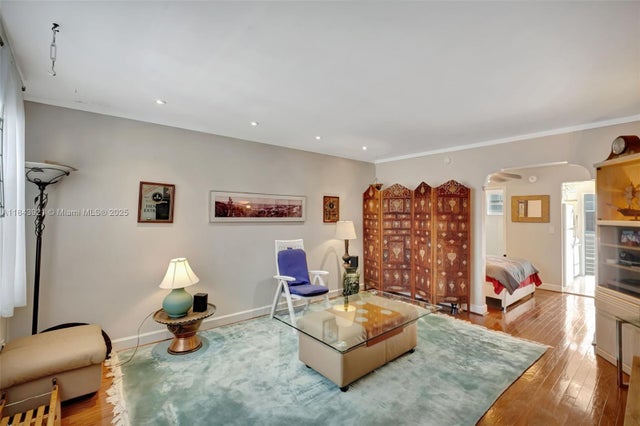 3 of 23 - 717 Espanola Way 210, Miami Beach, FL
