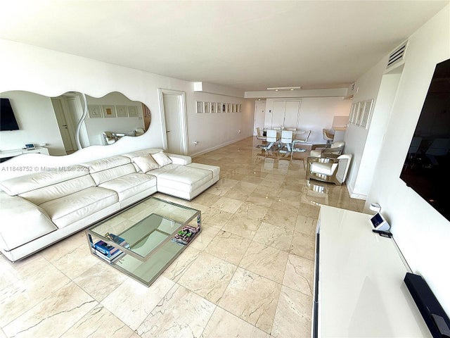 5 of 36 - 9250 W Bay Harbor Dr 5d, Bay Harbor Islands, FL