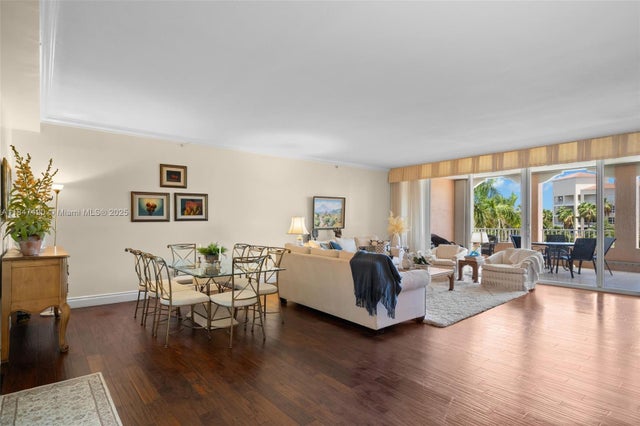 3 of 43 - 733 Crandon Blvd 405, Key Biscayne, FL
