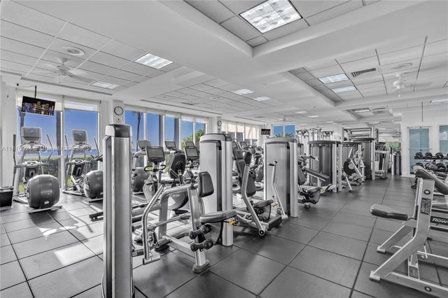 5 of 96 - 16445 Collins Ave 1426, Sunny Isles Beach, FL
