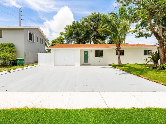 1 of 35 - 254 Sw 4th St, Dania Beach, FL