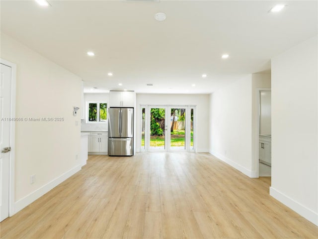 4 of 35 - 254 Sw 4th St, Dania Beach, FL