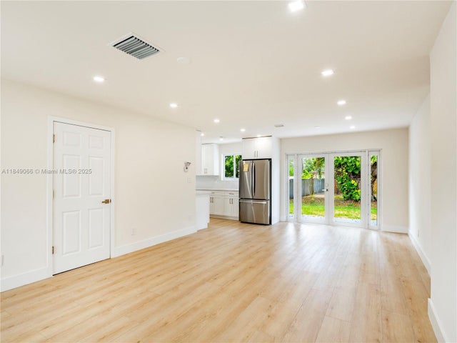 5 of 35 - 254 Sw 4th St, Dania Beach, FL