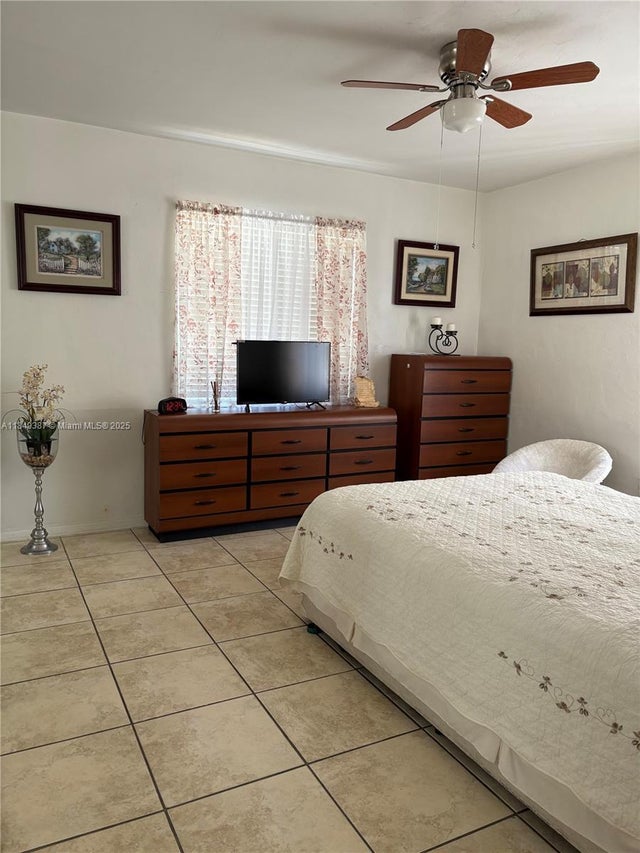 3 of 20 - 168 Nw 39th St, Miami, FL