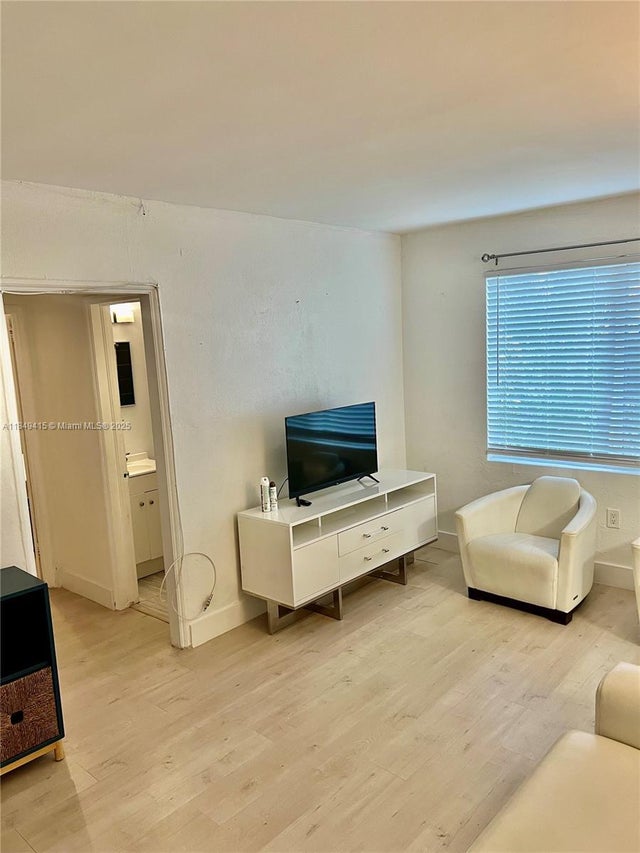 2 of 8 - 7928 Harding Ave 5, Miami Beach, FL