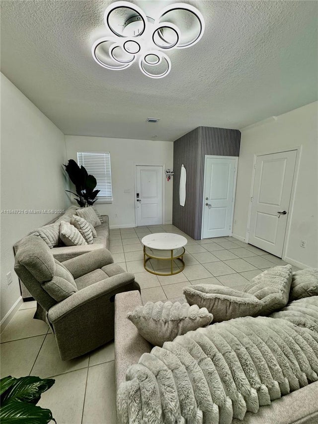 3 of 20 - 23056 Sw 129th Ct, Miami, FL