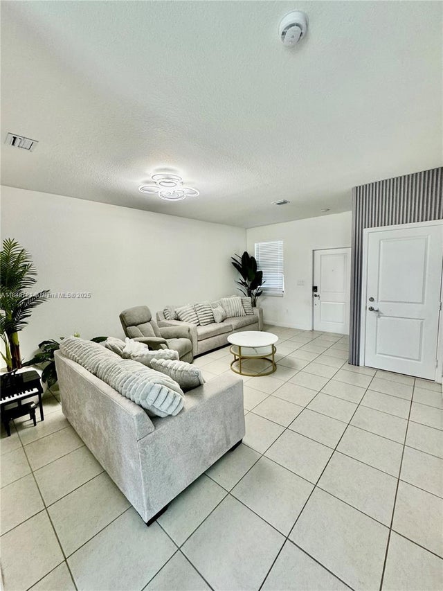 4 of 20 - 23056 Sw 129th Ct, Miami, FL