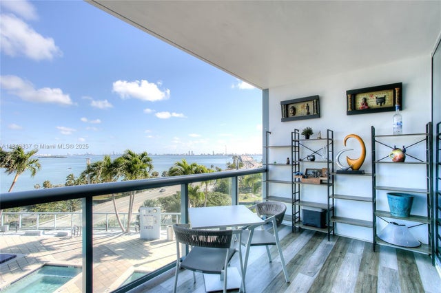 3 of 16 - 601 Ne 36th St 710, Miami, FL